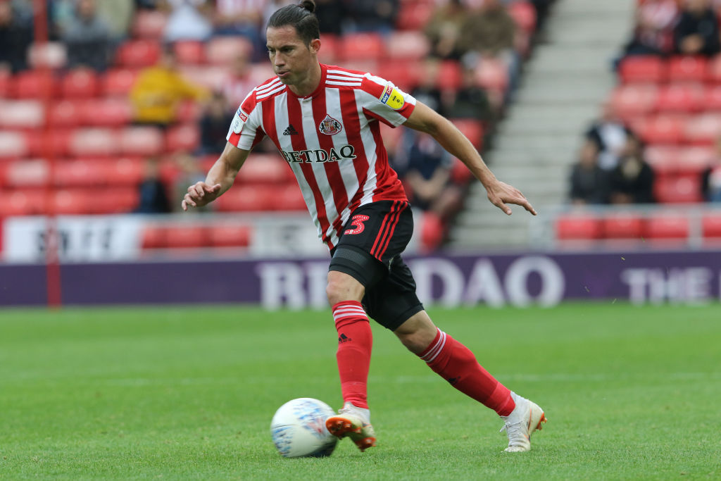 Positional switch could be key to Bryan Oviedo success at Sunderland