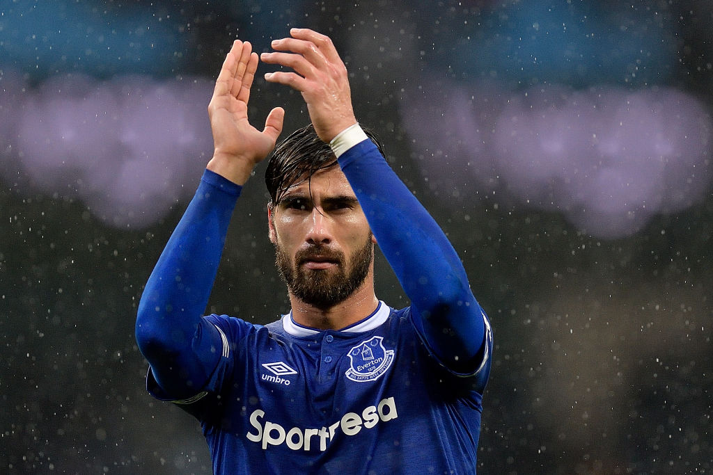 Is Everton's interest in Riqui Puig a distraction technique to secure Andre Gomes?