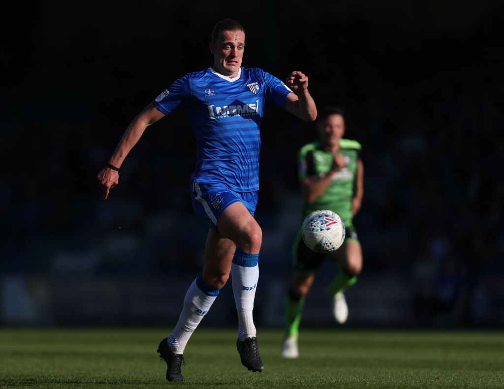 Tom Eaves left out of Gillingham squad amid Rangers rumours