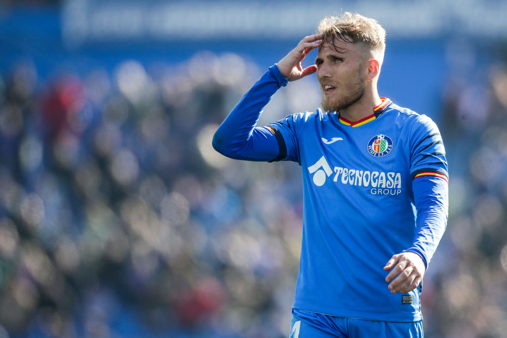 Report: Deportivo Alaves join Valencia in the race for Leeds United midfielder Samu Saiz