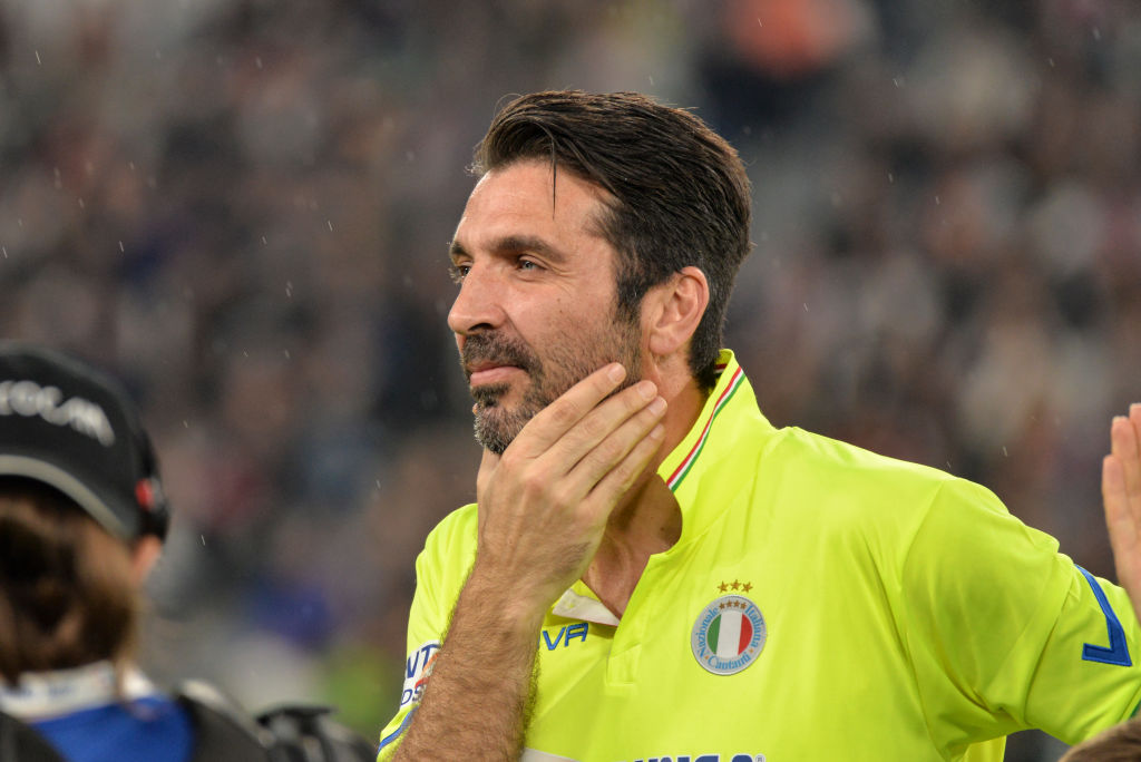 Report details why Leeds United won't complete Buffon or Payet deals