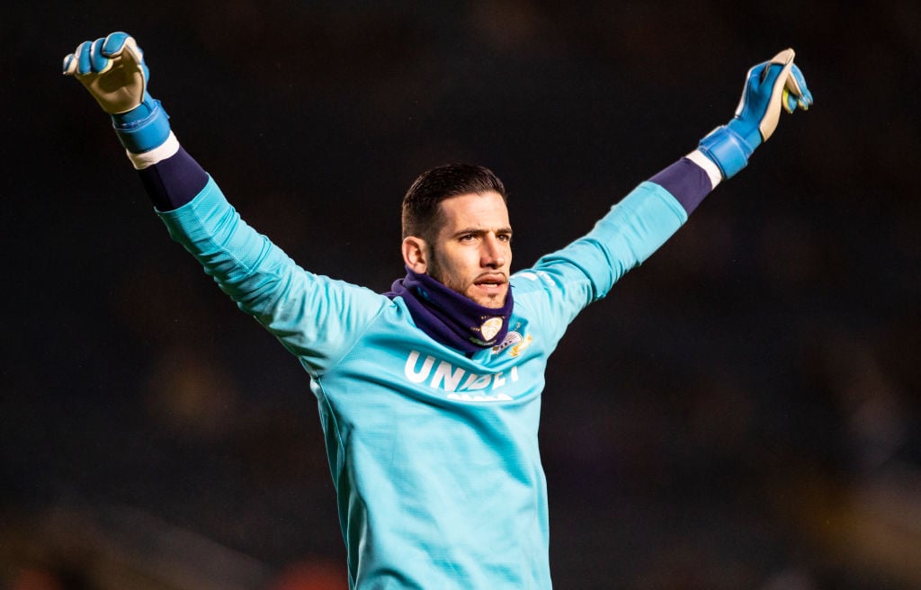 Leeds United must move Kiko Casilla on in January amid goalkeeper transfer rumours