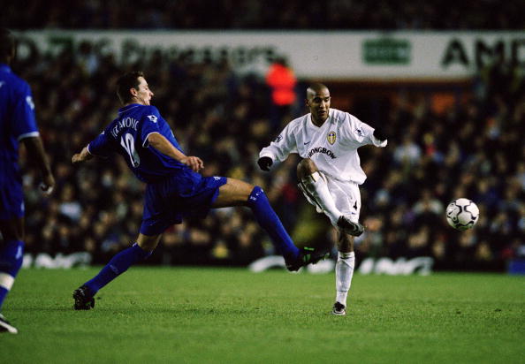 28 Nov 2001: Olivier Dacourt of Leeds United is closed down by Slavisa Jokanovic of Chelsea during the Worthington Cup fourth round match played a...