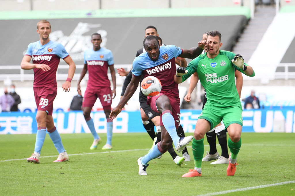 Newcastle United v West Ham United - Premier League