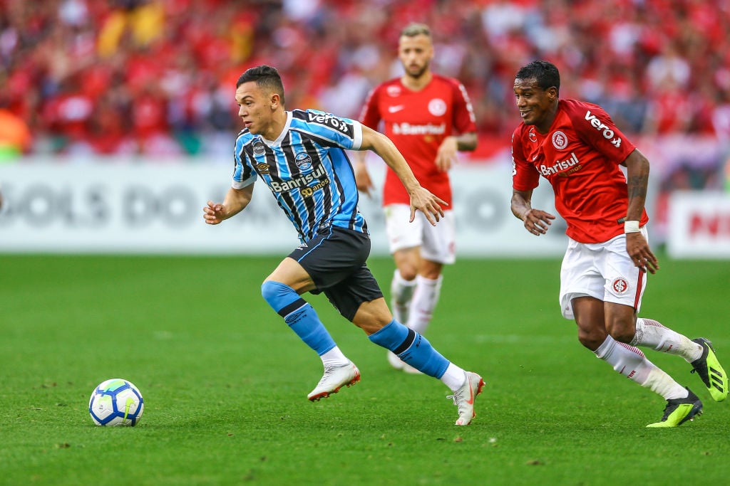 Report: Wolves maintaining chase for Gremio forward Pepe