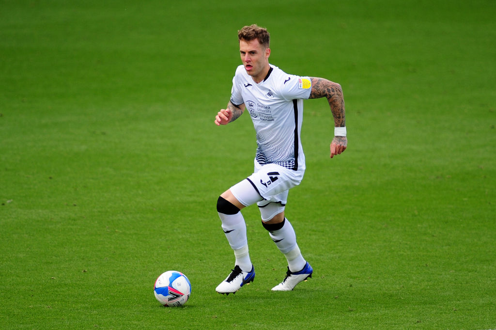 Wycombe Wanderers v Swansea City - Sky Bet Championship
