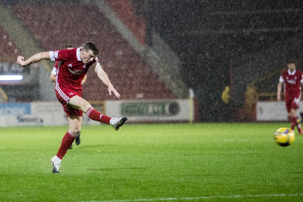 Rangers and Celtic told that Aberdeen midfielder Lewis Ferguson will cost more than £4m