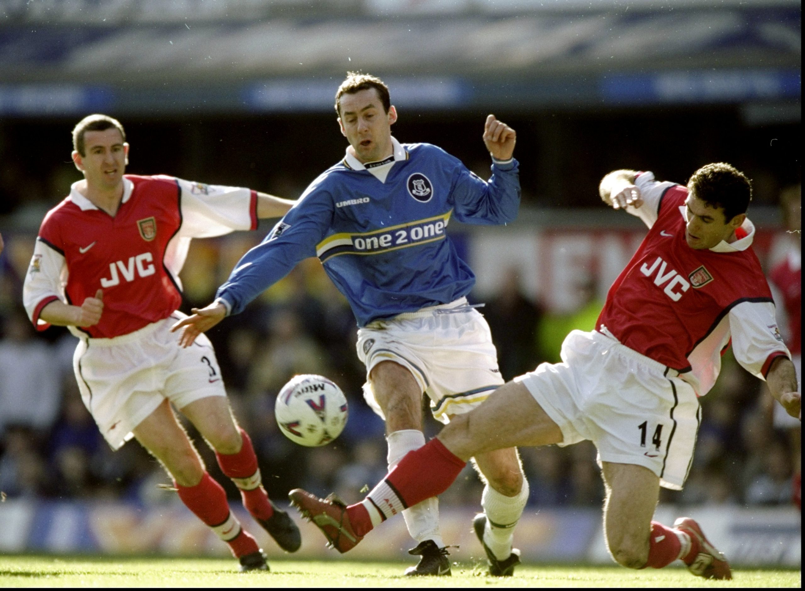 13 Mar 1999:  Don Hutchison of Everton goes between Martin Keown and Nigel Winterburn of Arsenal in the FA Carling Premiership match at Goodison Pa...