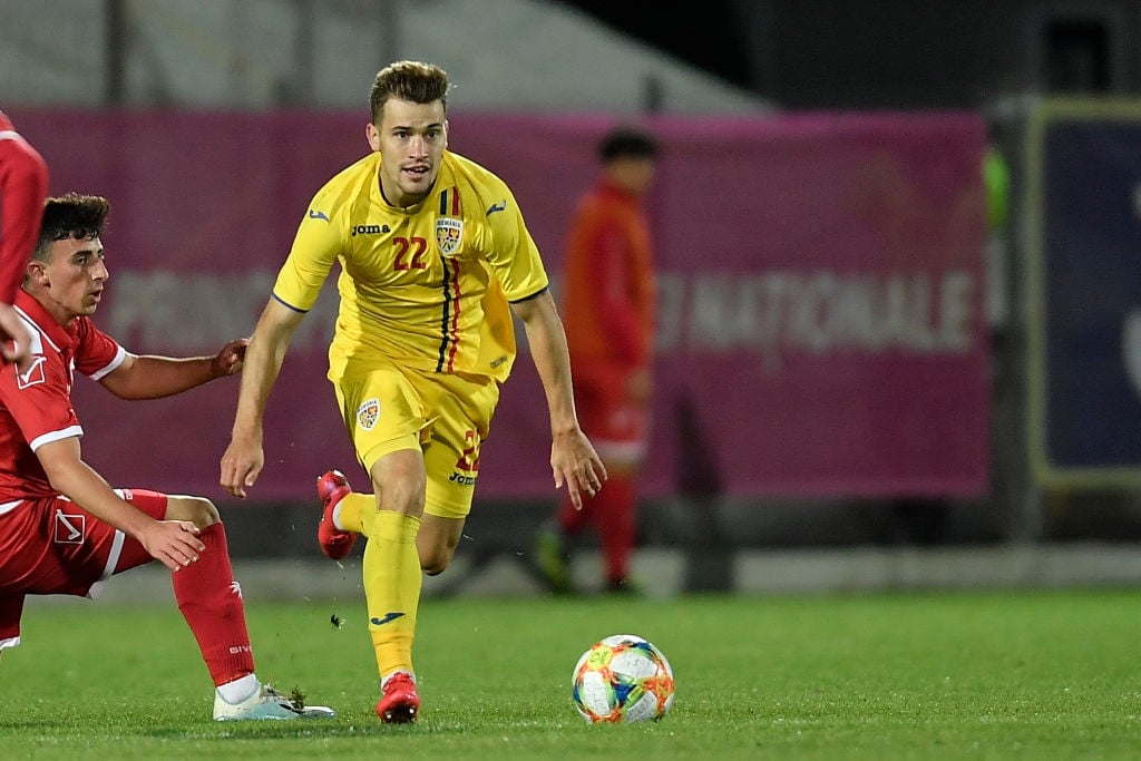 West Ham Fans React As Club Reportedly Close To 6 25m Deal