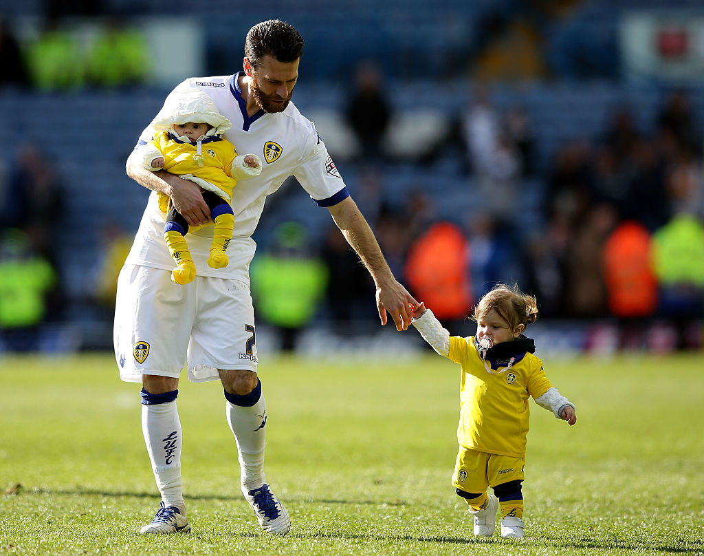 Leeds United v Charlton Athletic - Sky Bet Championship