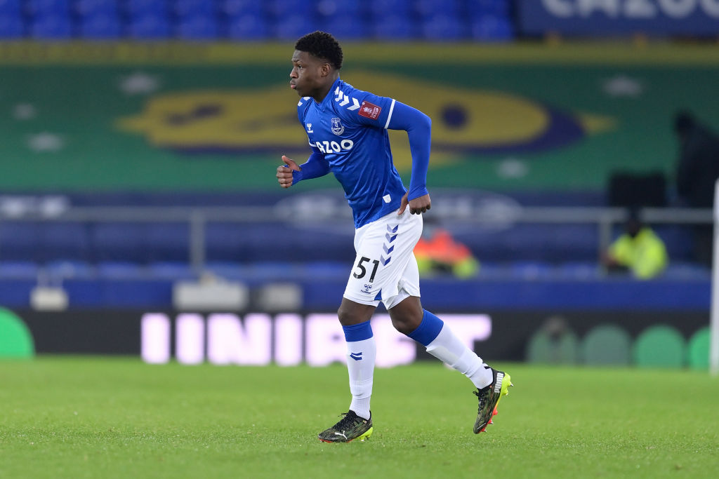 Report: Everton prospect is missing from training, Arsenal lead the race to sign him