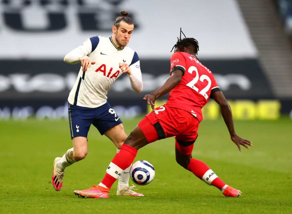 Jamie O’Hara says Tottenham 25-year-old takes too long on the ball