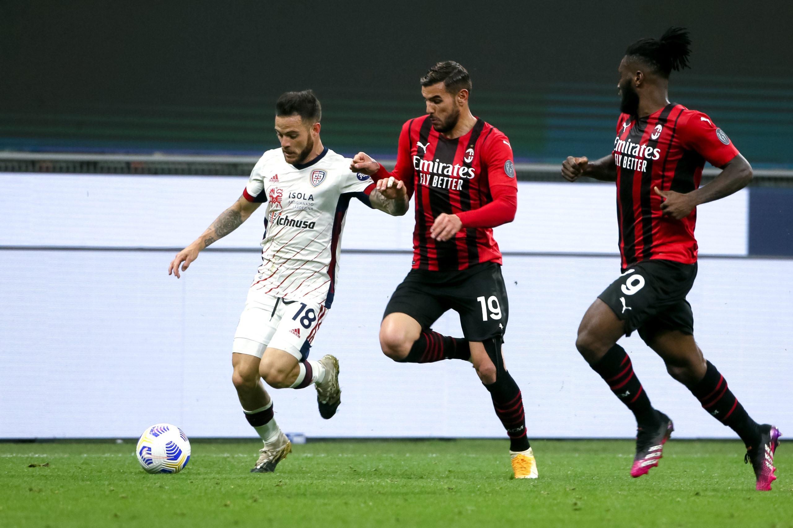 cagliari-calcio-nahitan-nandez-ac-milan-franck-kessie-theo-hernandez-serie-a-san-siro
