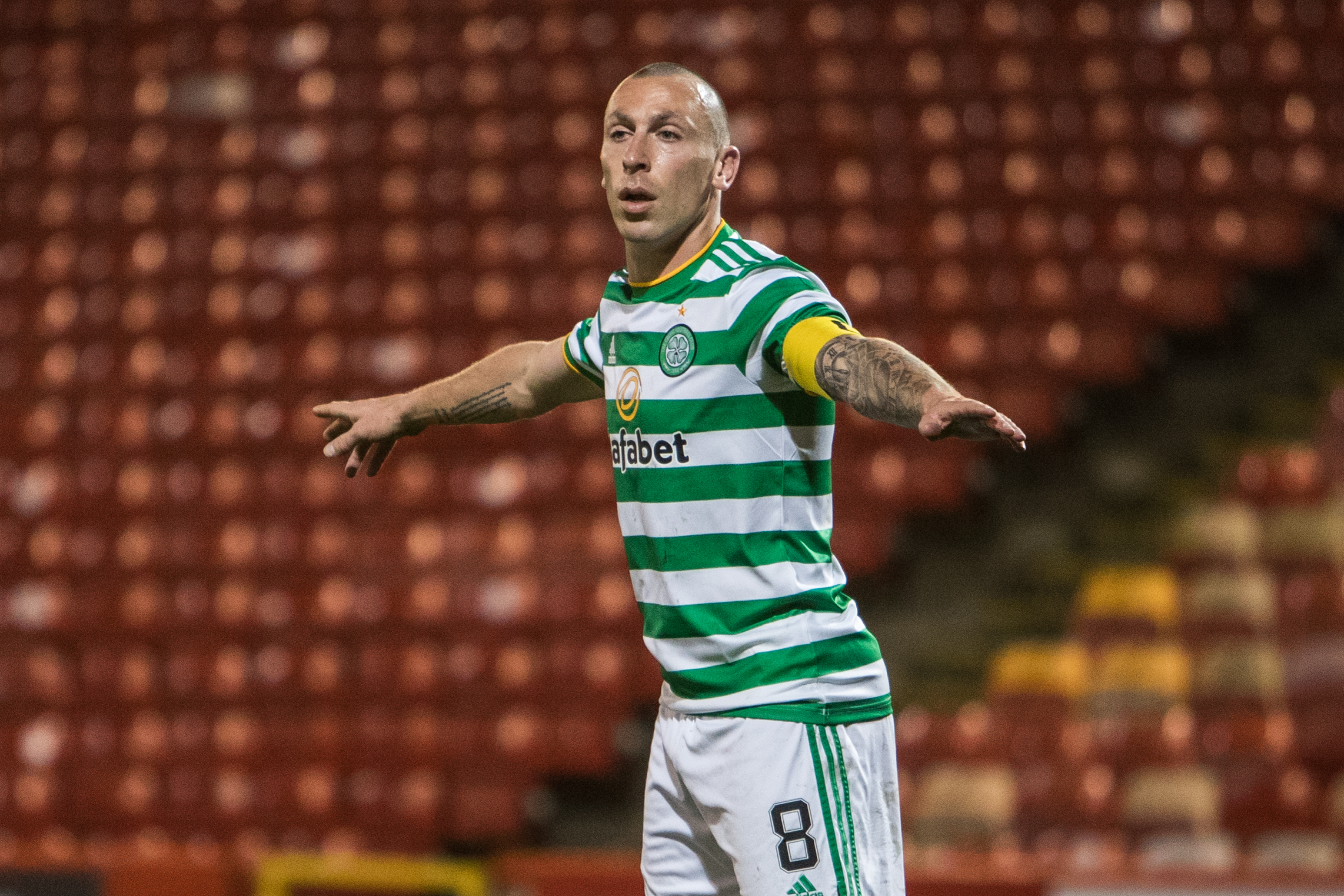 celtic-scott-brown-aberdeen-premiership