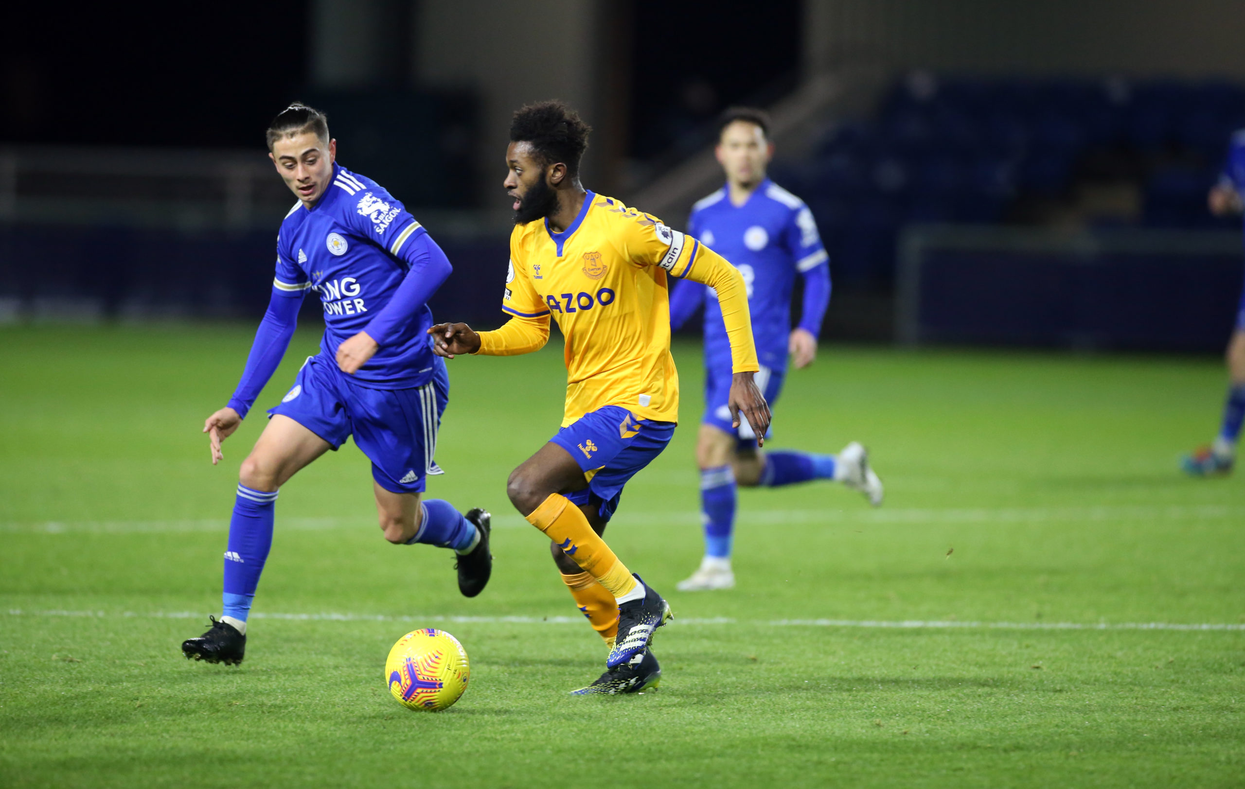 everton-beni-baningime-leicester-city-premier-league-2