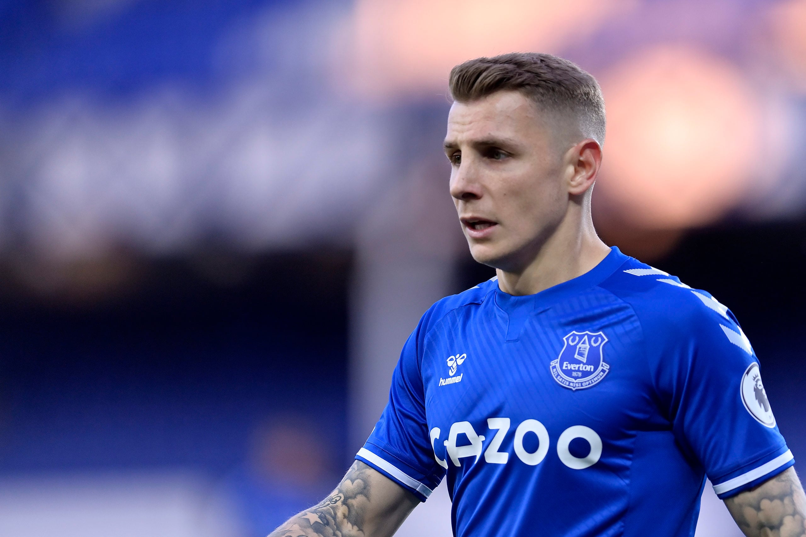 everton-lucas-digne-aston-villa-goodison-park-premier-league