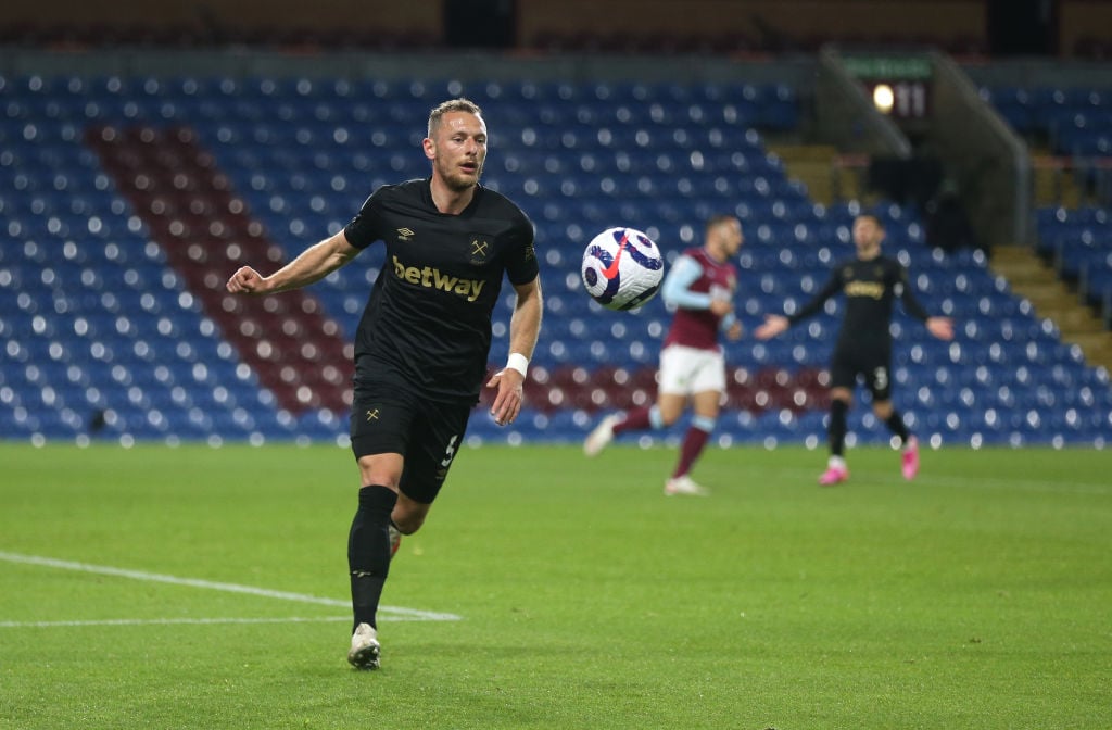 west-ham-united-vladimir-coufal-burnley-turf-moor-premier-league