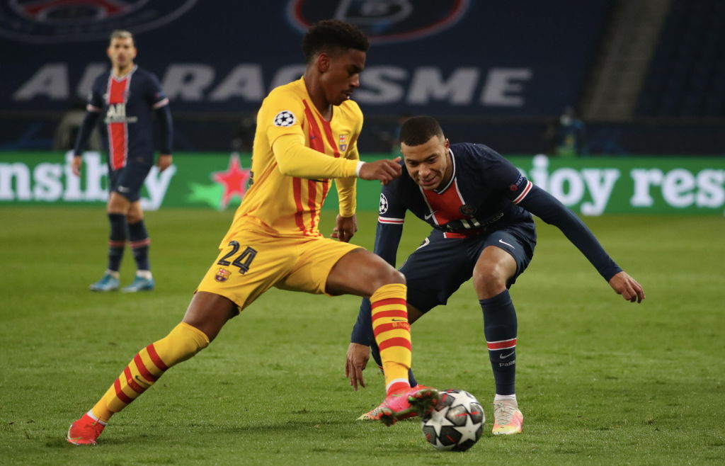 barcelona-junior-firpo-paris-satin-germain-kylian-mbappe-champions-league
