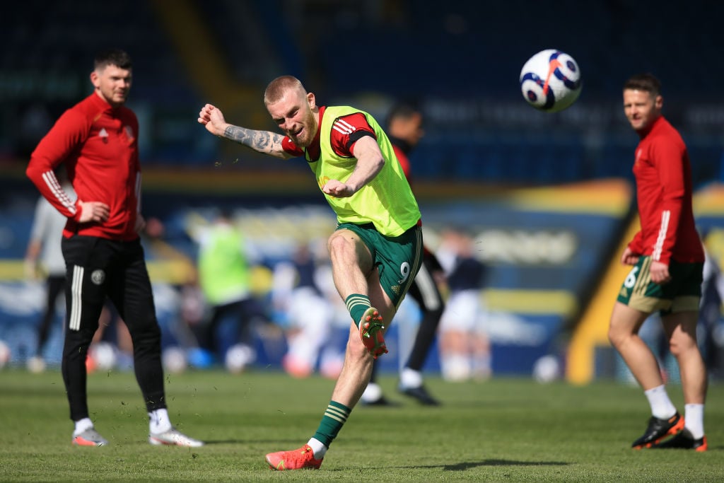 Sheffield United striker Oli McBurnie warming up