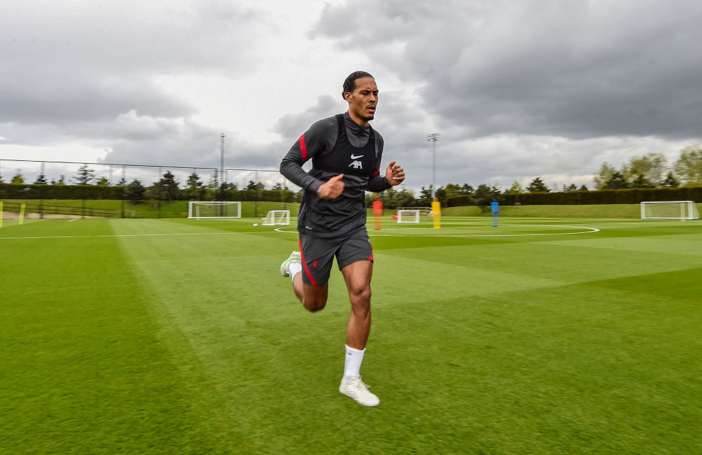 liverpool-virgil-van-dijk-injury-training-premier-league
