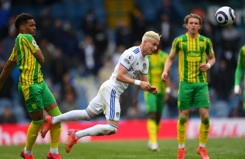Report: Leeds hold Gjanni Alioski contract talks
