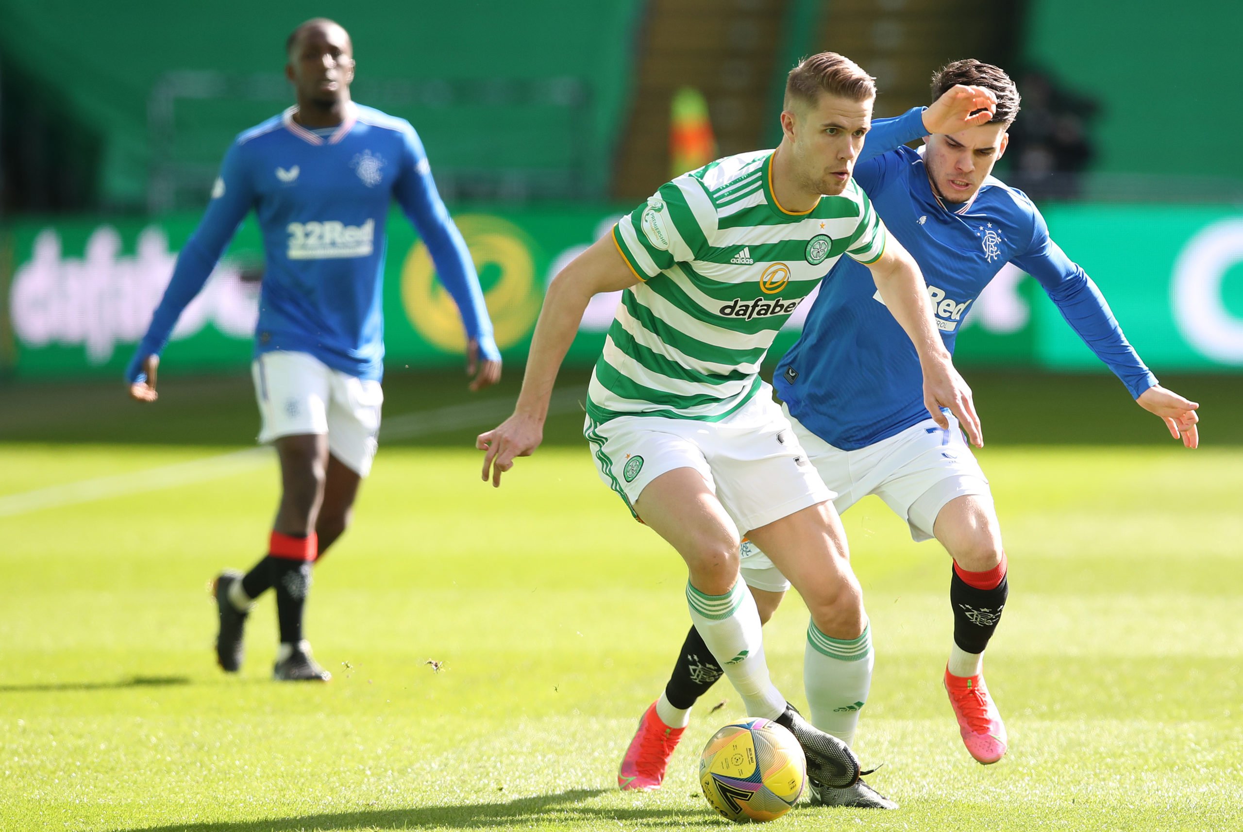 Report: Bundesliga outfit in talks for Celtic's 'Cafu-like' ace; 23-year-old wants to leave this summer