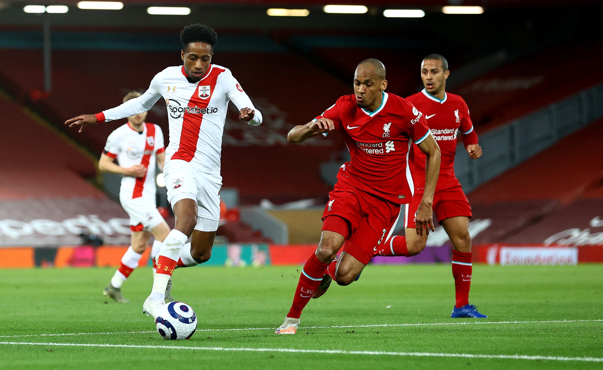 liverpool-fabinho-southampton-kyle-walker-peters-anfield-premier-league