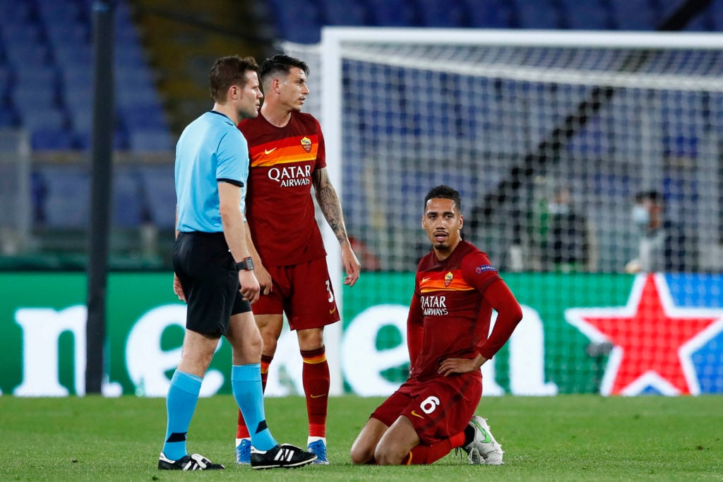 everton-transfer-gossip-brands-target-chris-smalling-roma-defender-looks-dejected-europa-league-manchester-united