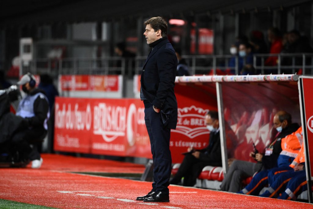 tottenham-hotspur-next-manager-candidate-mauricio-pochettino-psg-paris-saint-germain-looks-on-ligue-1-brest