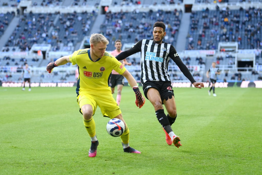 Arsenal plan a bid for Aaron Ramsdale
