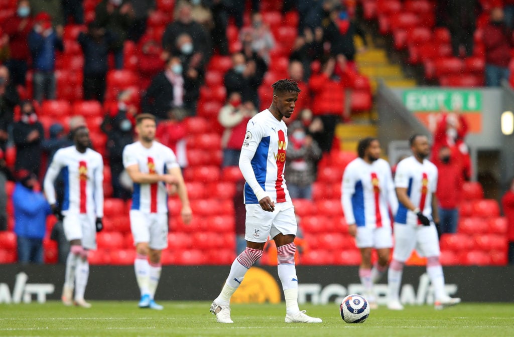 arsenal-tottenham-hotspur-transfer-gossip-wilfried-zaha-target-steve-parish-crystal-palace-premier-league-walks-away-after-liverpool-goal-sadio-mane-anfield