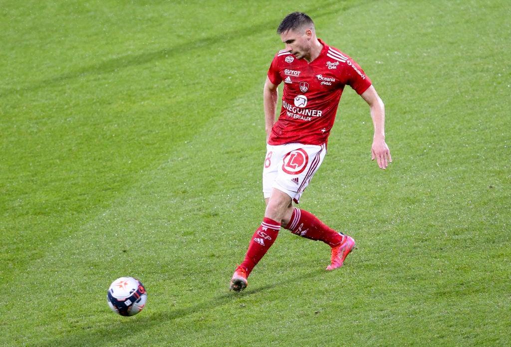southampton-transfer-target-romain-perraud-top-ryan-bertrand-replacement-kicks-ball-stade-brest-psg-paris-saint-germain-ligue-1