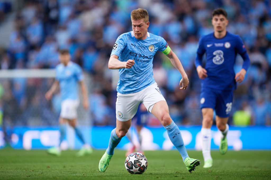 manchester-city-kevin-de-bruyne-man-city-champions-league-final-runs-with-ball-chelsea