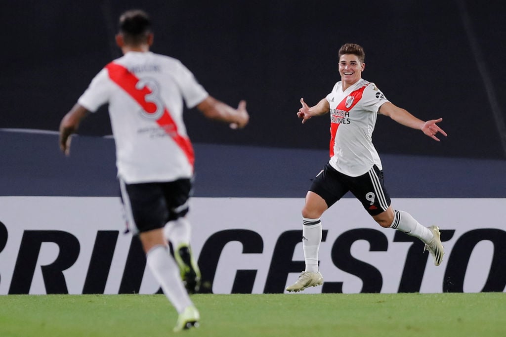 FBL-LIBERTADORES-RIVER-SANTAFE