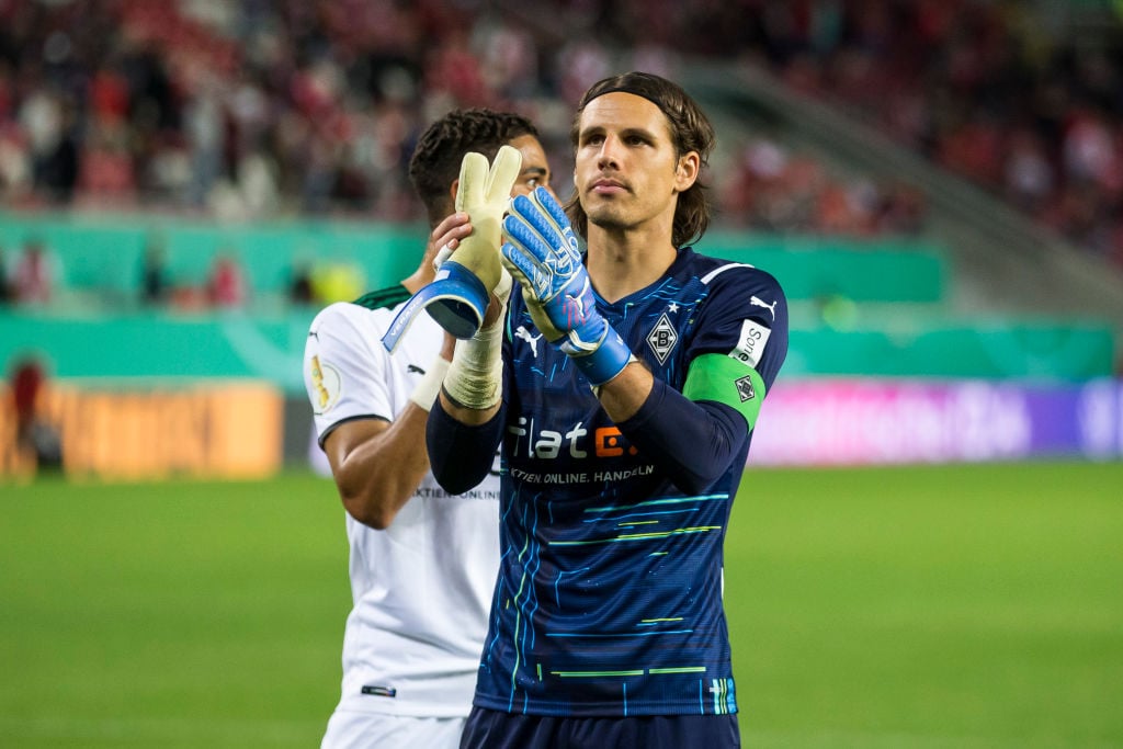 1. FC Kaiserslautern v Bor. Mönchengladbach - DFB Cup: First Round