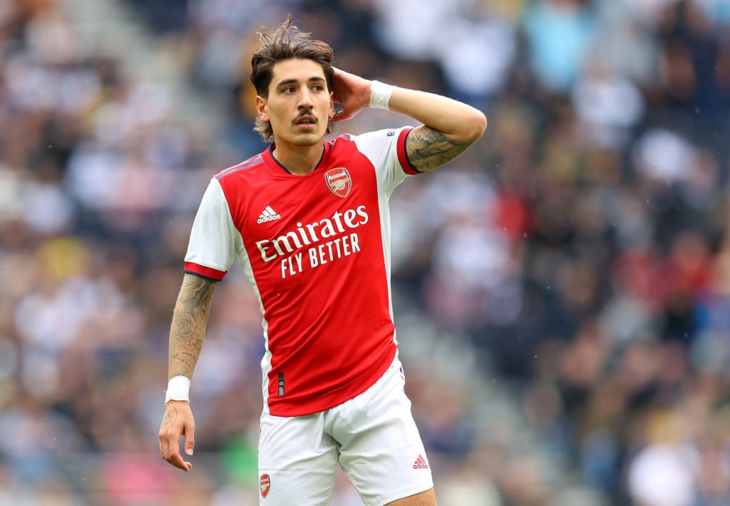 Hector Bellerin Rela Potong Gaji demi Tinggalkan Arsenal