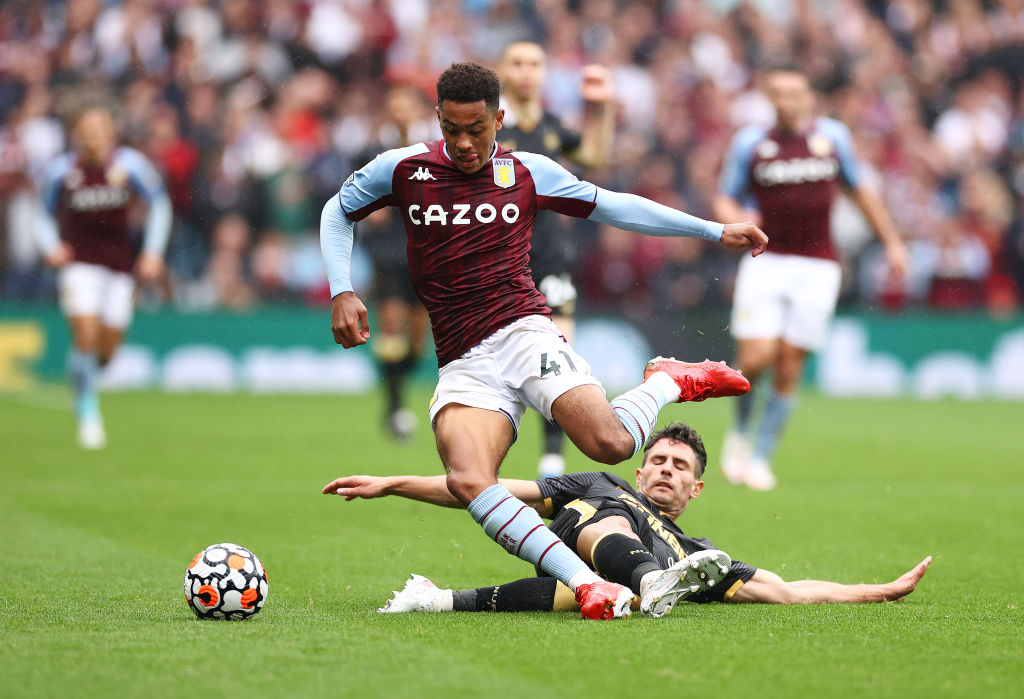 Aston Villa v Newcastle United - Premier League