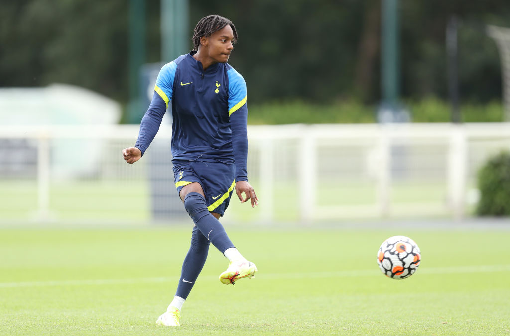 J'Neil Bennett leaves Tottenham