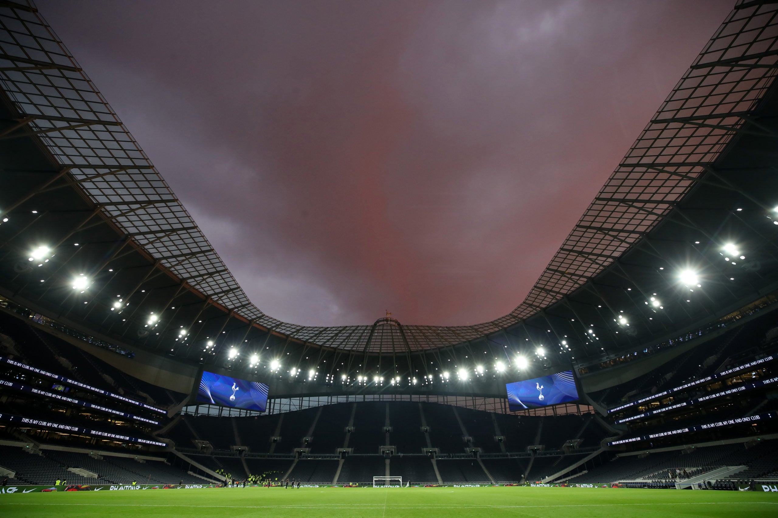 Tottenham Fans React As Fiorentina President Gives Vlahovic Update