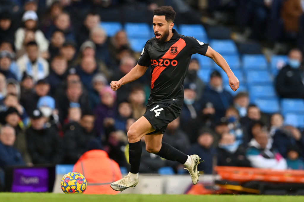 FBL-ENG-PR-MAN CITY-EVERTON