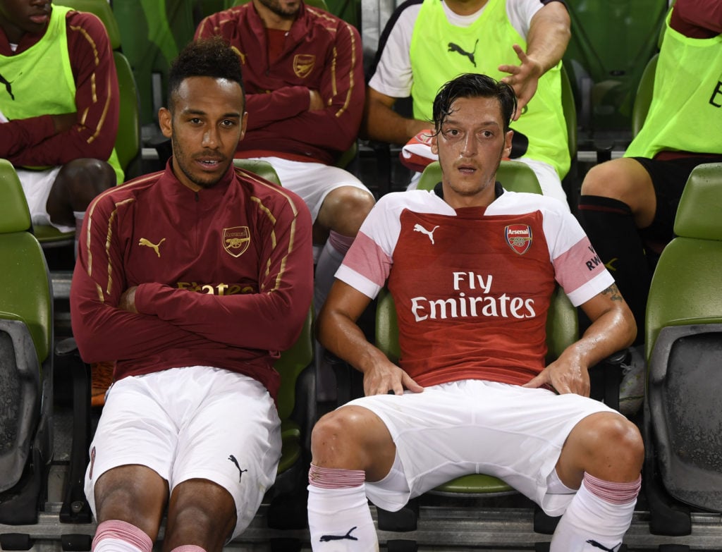 Ozil agent on Arteta