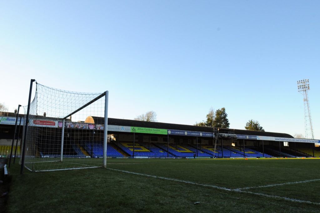 Southend United v Barrow FC - Sky Bet League Two