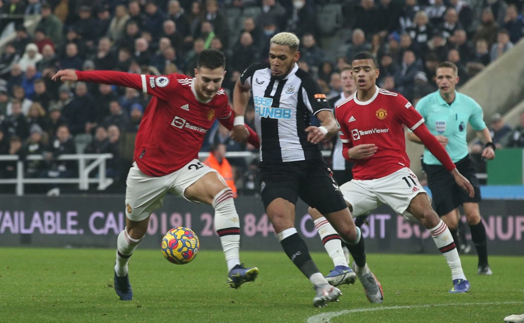 Newcastle United v Manchester United - Premier League