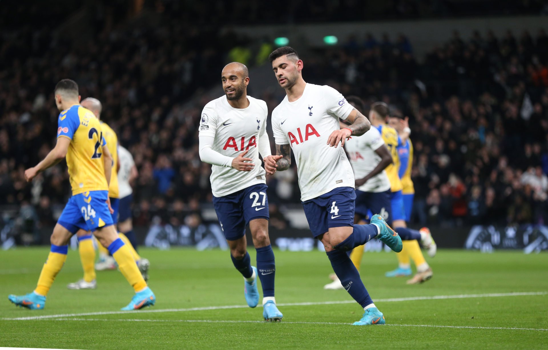 Ман сити тоттенхэм. Romero 2022 Tottenham. Real Defenders.