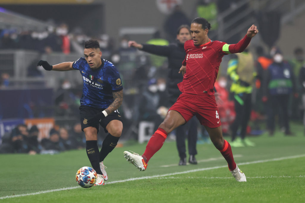 FC Internazionale v Liverpool FC: Round Of Sixteen Leg One - UEFA Champions League