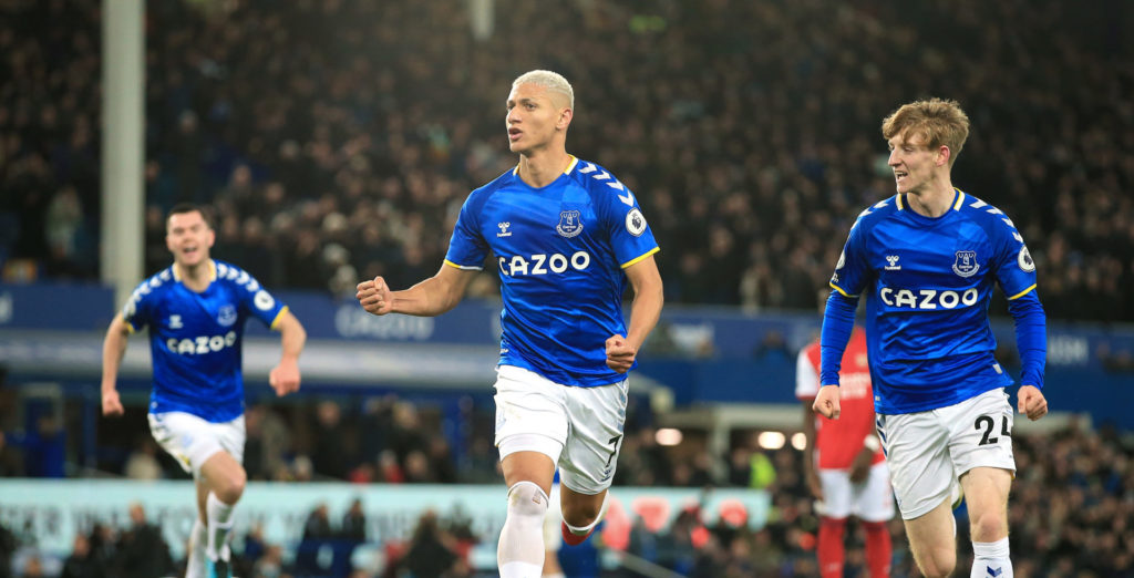 Richarlison diving