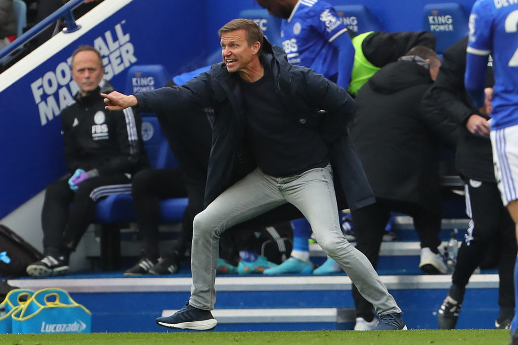 FBL-ENG-PR-LEICESTER-LEEDS