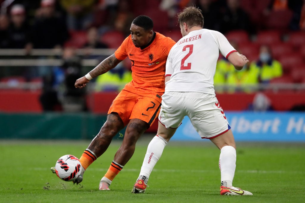 Memphis Depay reacts to Steven Bergwijn display in Netherlands win