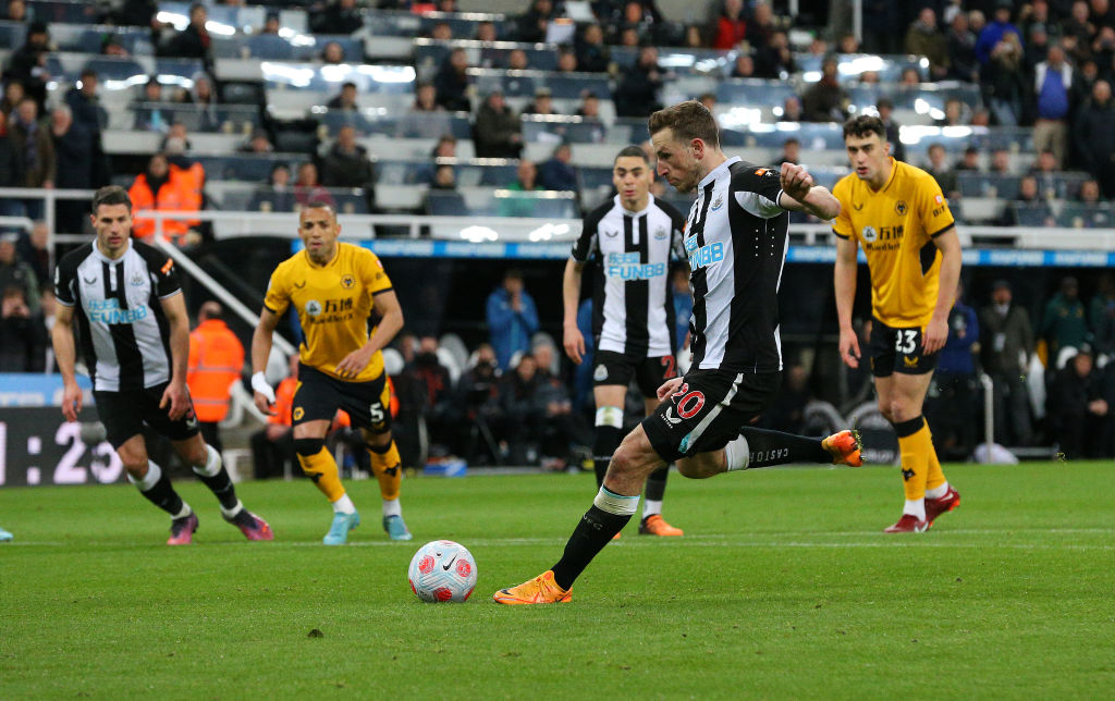 Newcastle United v Wolverhampton Wanderers - Premier League
