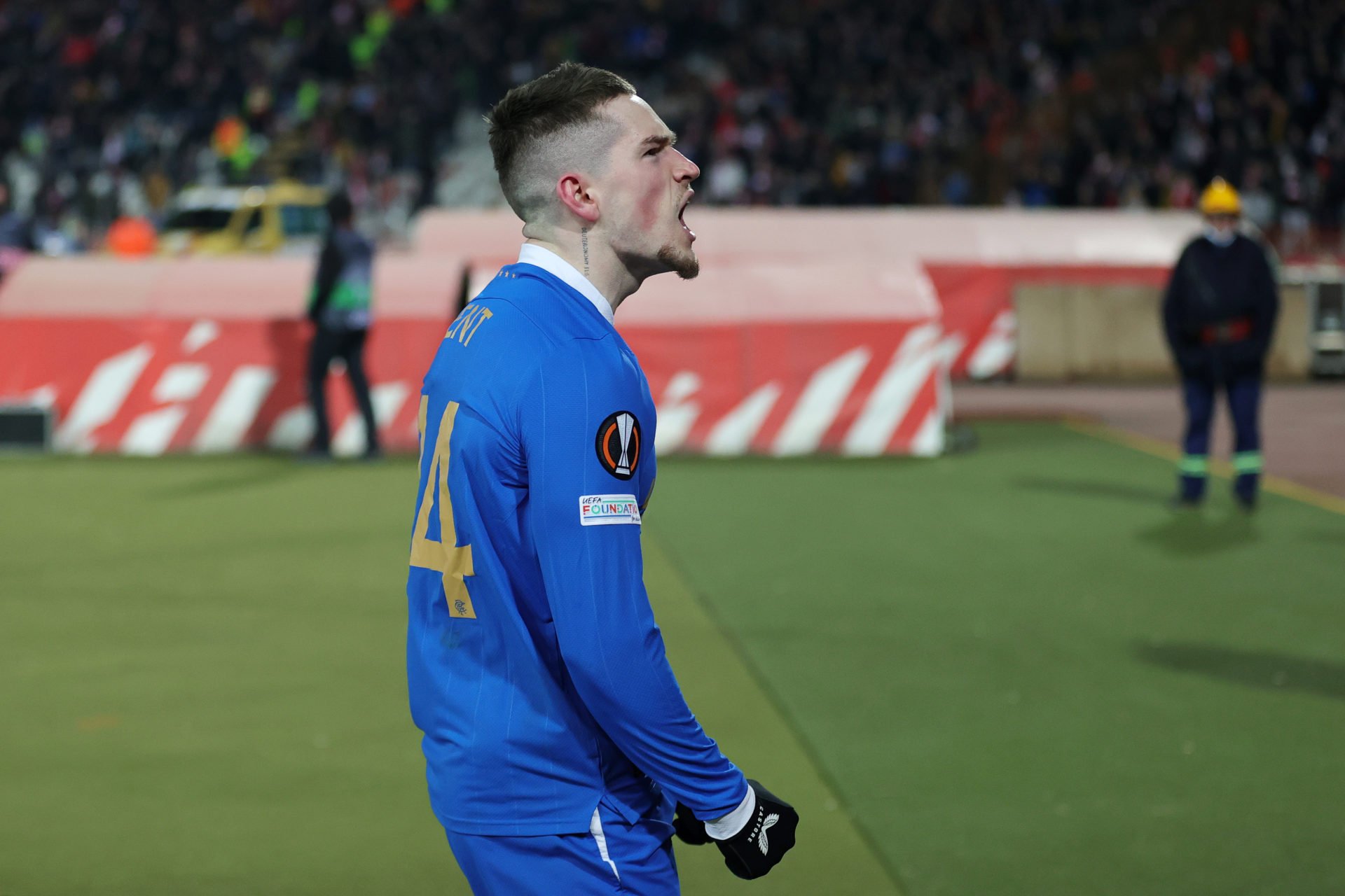 Journalist says Leeds signing Aaronson more likely than Ryan Kent deal